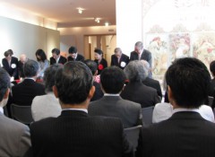 20130531ミュシャ展開場式 005b