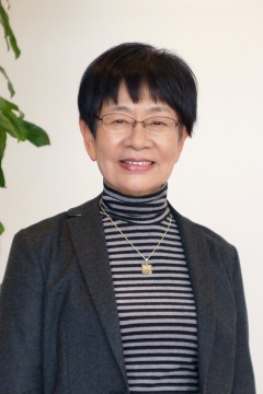 外山陽子氏写真