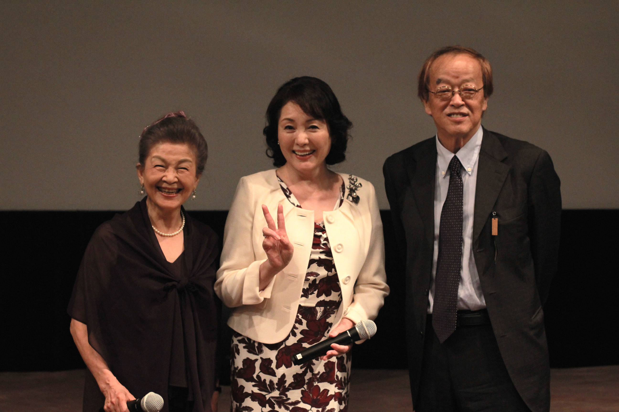 9/26（土）「ベトナムの風に吹かれて」松坂慶子さん＆草村礼子さん＆大森一樹監督、「ローリング」川瀬陽太さん＆冨永昌敬監督来館！